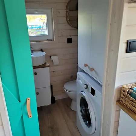 - Mala Szwajcaria Camping *