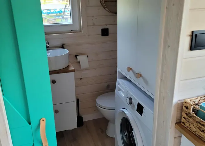 - Mała Szwajcaria Kemping *